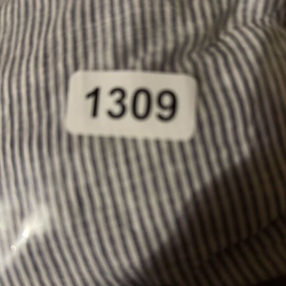 Nautica Womens extra small long sleeve button down shirt, roll cuff sleeves - Picture 3 of 4